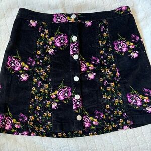 BDG Urban Outfitters Velvet/Velour Mini Skirt. Size Large.